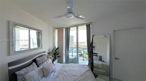 350 S Miami Avenue Miami FL 33130