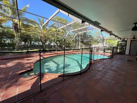 7625 SW 180th Terrace Palmetto Bay FL 33157