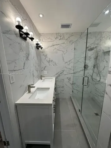 7625 SW 180th Terrace Palmetto Bay FL 33157