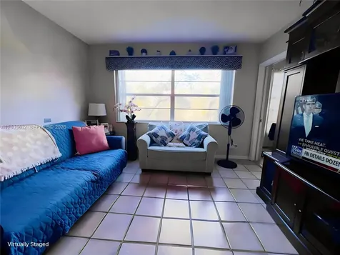 5181 W Oakland Park Boulevard Lauderdale Lakes FL 33313