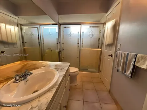 5181 W Oakland Park Boulevard Lauderdale Lakes FL 33313