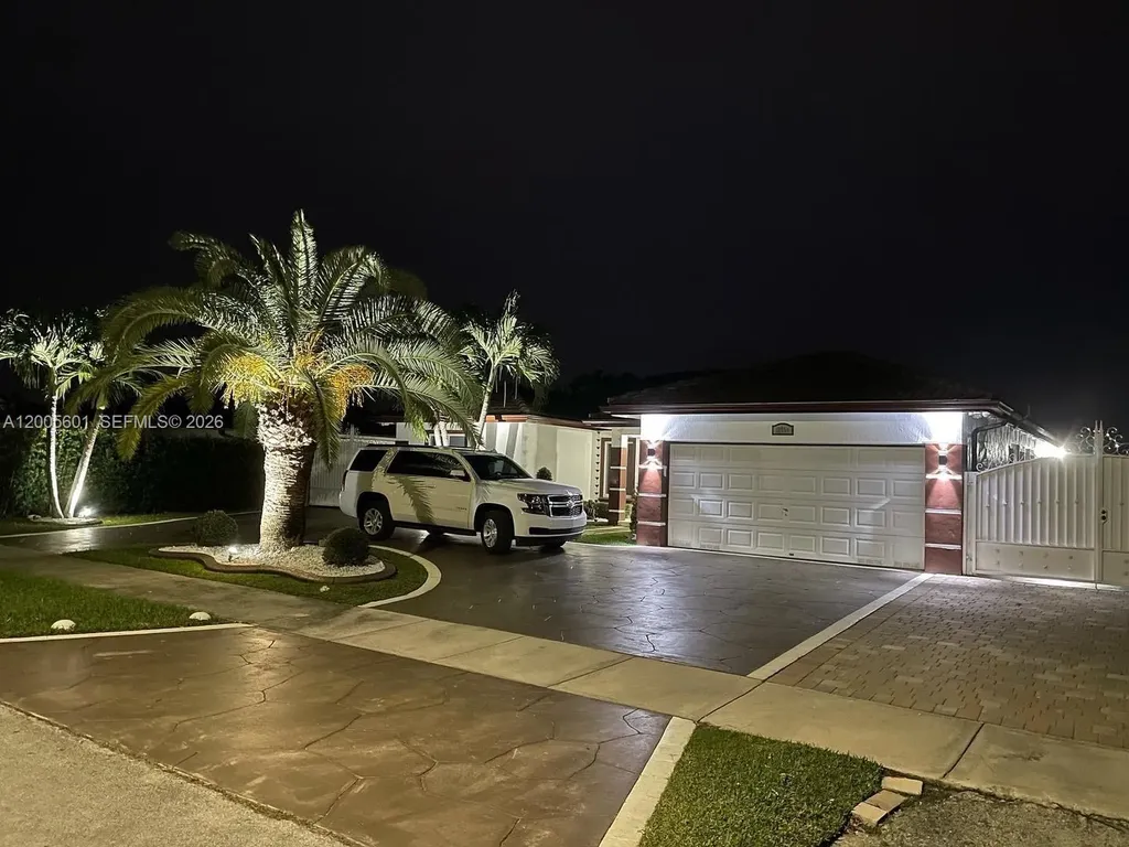 12754 SW 209th Lane Miami FL 33177
