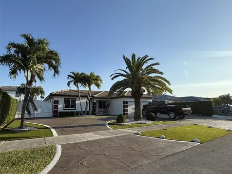 12754 SW 209th Lane Miami FL 33177