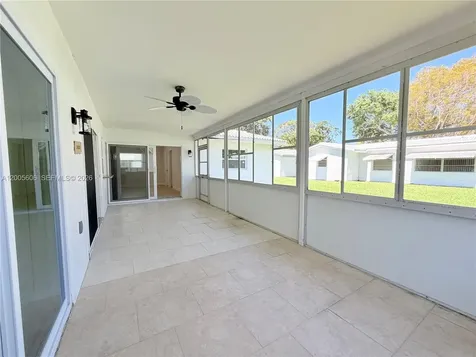 8581 NW 17th Street Plantation FL 33322