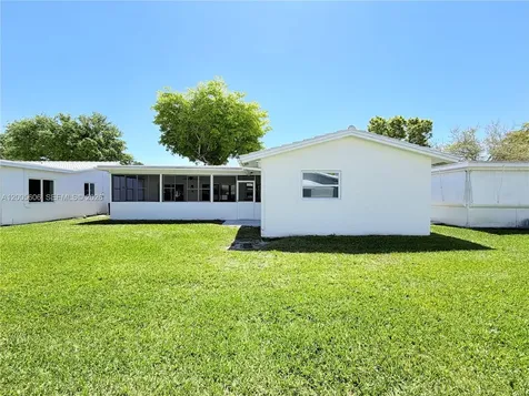 8581 NW 17th Street Plantation FL 33322