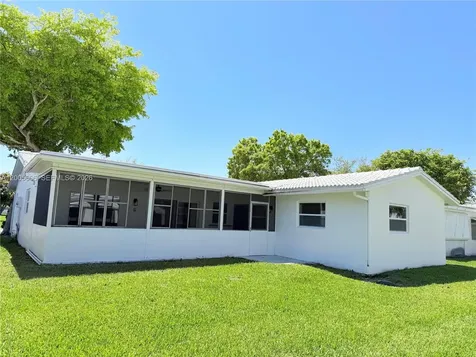 8581 NW 17th Street Plantation FL 33322