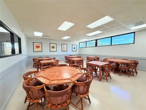 8581 NW 17th Street Plantation FL 33322