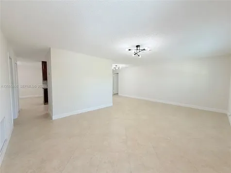 8581 NW 17th Street Plantation FL 33322