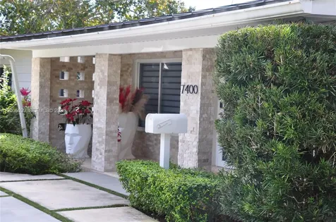 7400 SW 116th Street Pinecrest FL 33156