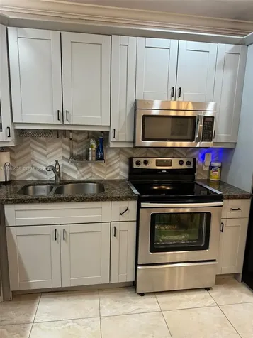 3725 S Ocean Drive Hollywood FL 33019
