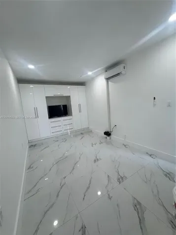 14562 SW 29th Terrace Miami FL 33175
