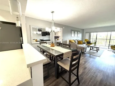 230 Lakeview Drive Weston FL 33326