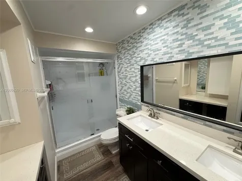 230 Lakeview Drive Weston FL 33326