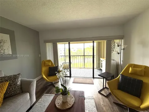 230 Lakeview Drive Weston FL 33326