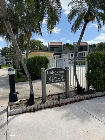230 Lakeview Drive Weston FL 33326
