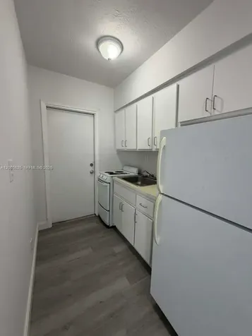 1628 SW 7th Street Miami FL 33135