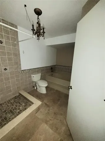 8248 NW 199th Terrace Hialeah FL 33015