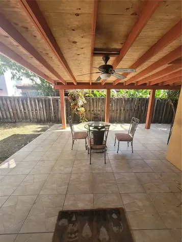 8248 NW 199th Terrace Hialeah FL 33015