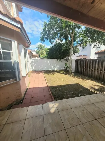 8248 NW 199th Terrace Hialeah FL 33015