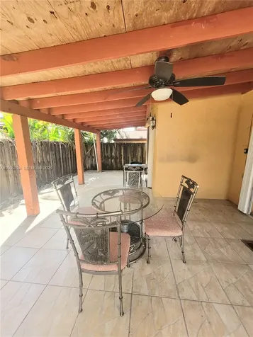 8248 NW 199th Terrace Hialeah FL 33015
