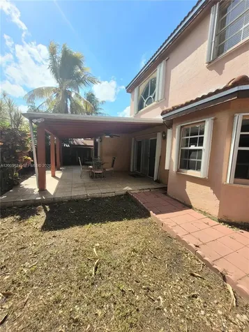 8248 NW 199th Terrace Hialeah FL 33015