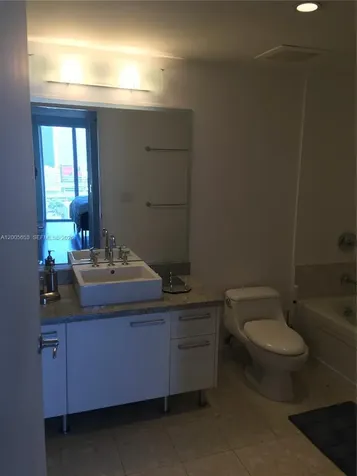 185 SW 7th Street Miami FL 33130