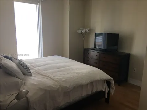 185 SW 7th Street Miami FL 33130