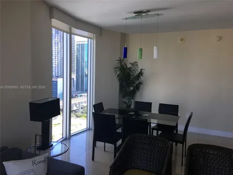185 SW 7th Street Miami FL 33130