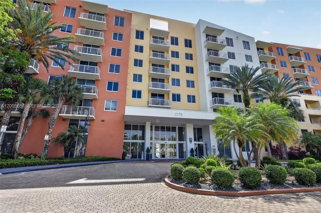 2775 NE 187th Street Aventura FL 33180