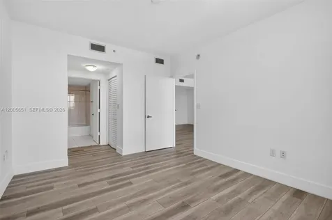 2775 NE 187th Street Aventura FL 33180