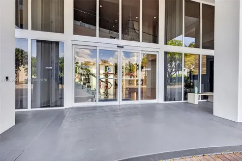 2775 NE 187th Street Aventura FL 33180
