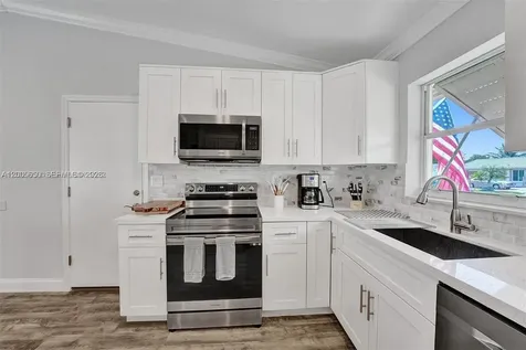 6549 Sleepy Willow Way Delray Beach FL 33484