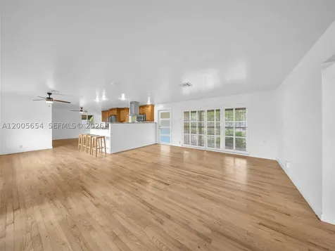 4401 NE 15th Terrace Oakland Park FL 33334