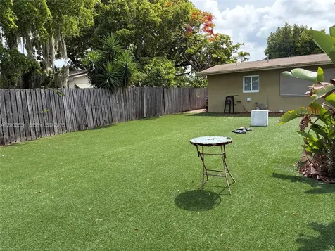 4401 NE 15th Terrace Oakland Park FL 33334