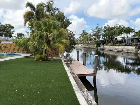 4401 NE 15th Terrace Oakland Park FL 33334