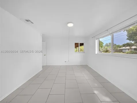 4401 NE 15th Terrace Oakland Park FL 33334