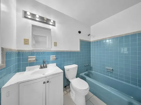 4401 NE 15th Terrace Oakland Park FL 33334