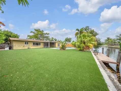 4401 NE 15th Terrace Oakland Park FL 33334