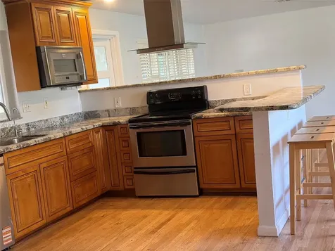 4401 NE 15th Terrace Oakland Park FL 33334