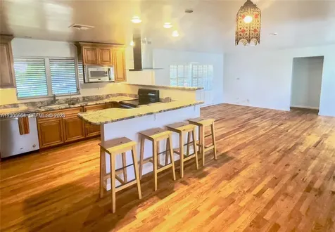 4401 NE 15th Terrace Oakland Park FL 33334