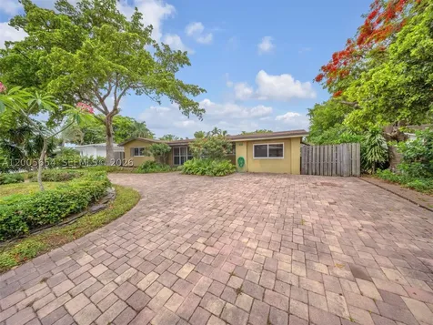 4401 NE 15th Terrace Oakland Park FL 33334