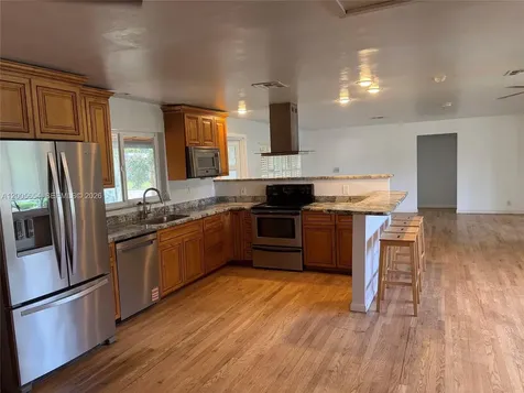 4401 NE 15th Terrace Oakland Park FL 33334