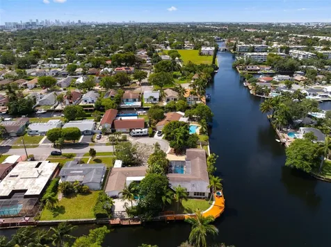 2649 Scott Street Hollywood FL 33020