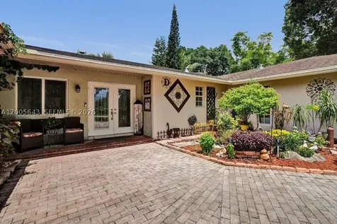 4981 SW 186th Avenue Southwest Ranches FL 33332