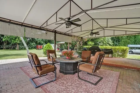 4981 SW 186th Avenue Southwest Ranches FL 33332