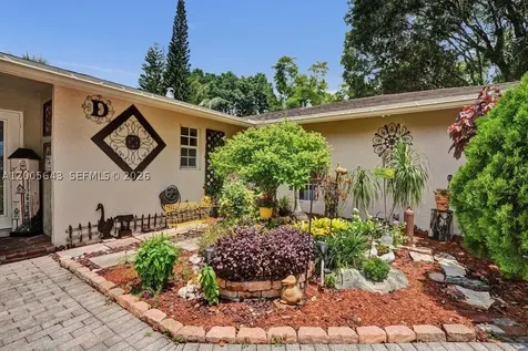 4981 SW 186th Avenue Southwest Ranches FL 33332