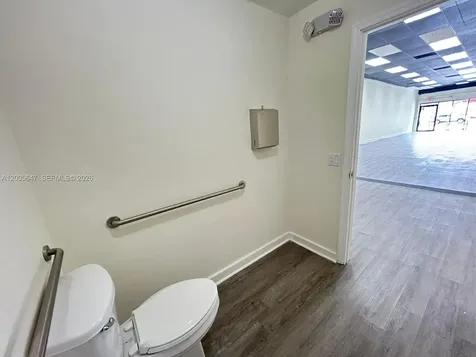 2199 NW 20th Street Miami FL 33142
