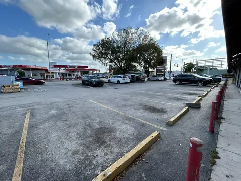2199 NW 20th Street Miami FL 33142
