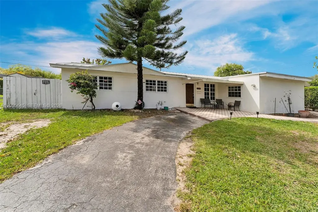 9750 SW 74th Street Miami FL 33173