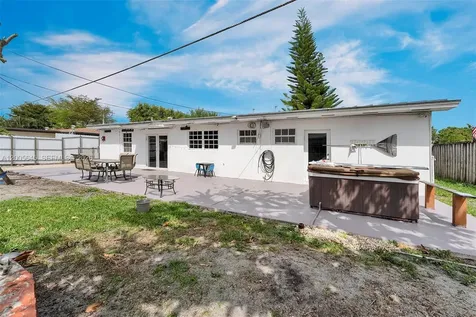 9750 SW 74th Street Miami FL 33173